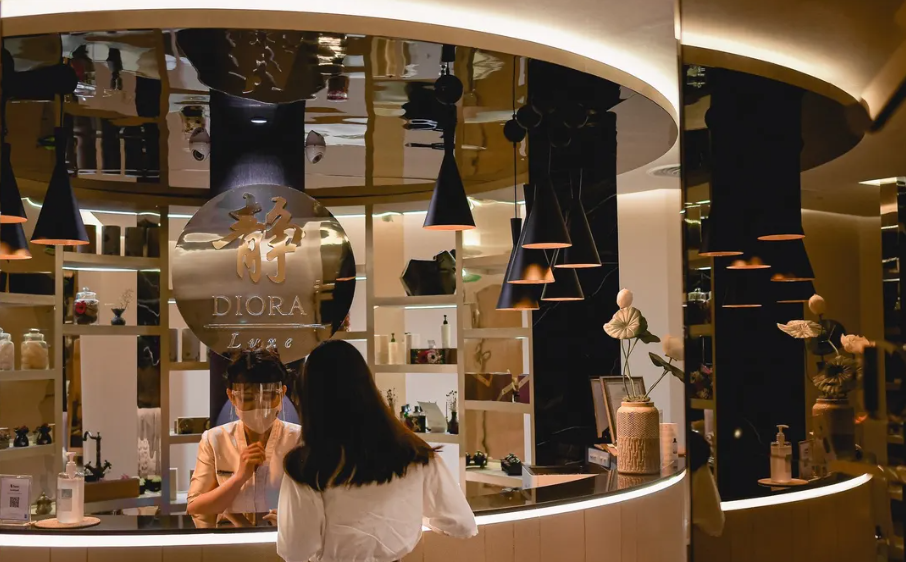 曼谷 DIORA 静奢华水疗按摩体验（伦披尼分店）