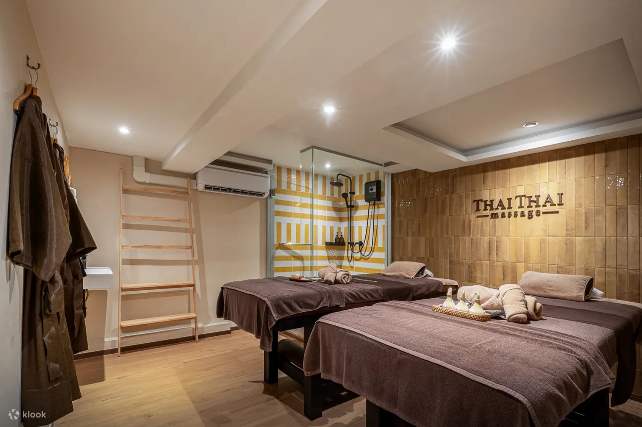 曼谷 ThaiThai Massage (BTS Asoke 站，素坤逸 19 巷)