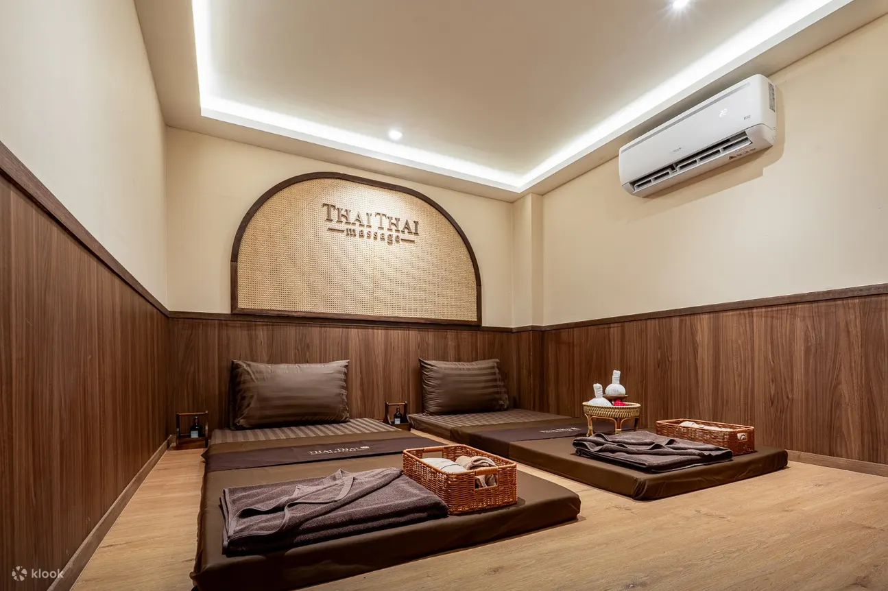 曼谷 ThaiThai Massage (BTS Asoke 站，素坤逸 19 巷)