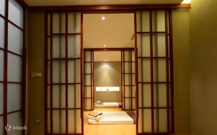 曼谷 Ekkamai 的 Let's Relax Spa